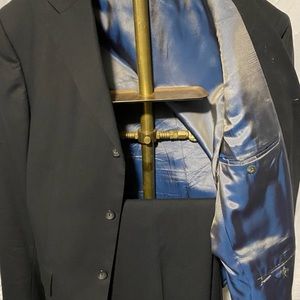 Oscar de la Renta 40R 3-button Suit with 32x32 Pleated/Cuffed Pants